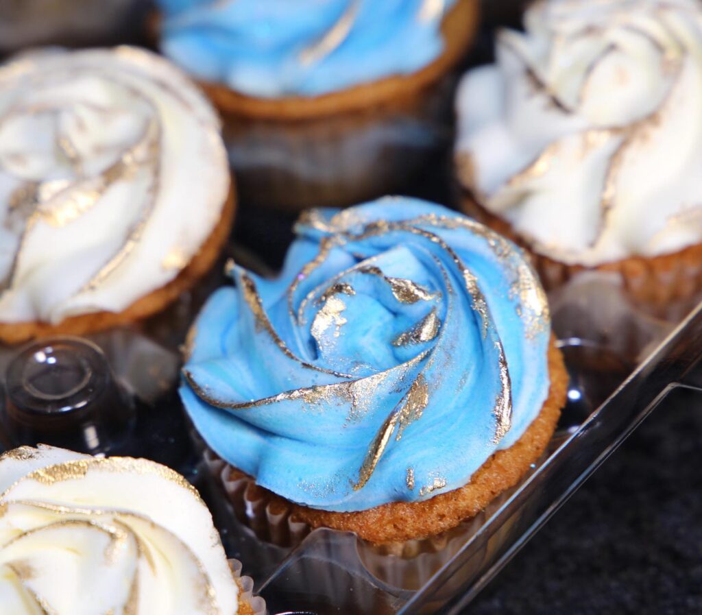 Custom Cakes By Kristy