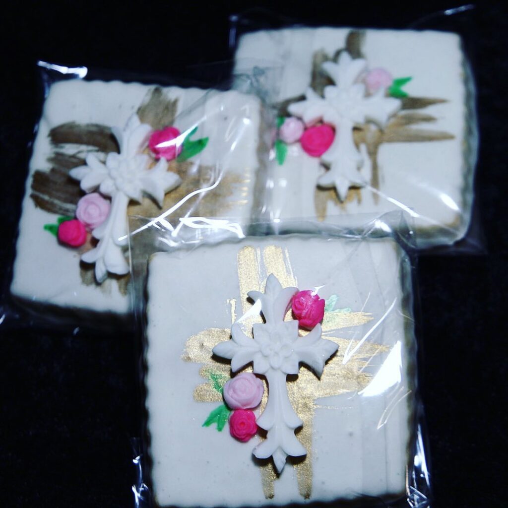 Custom Cakes By Kristy