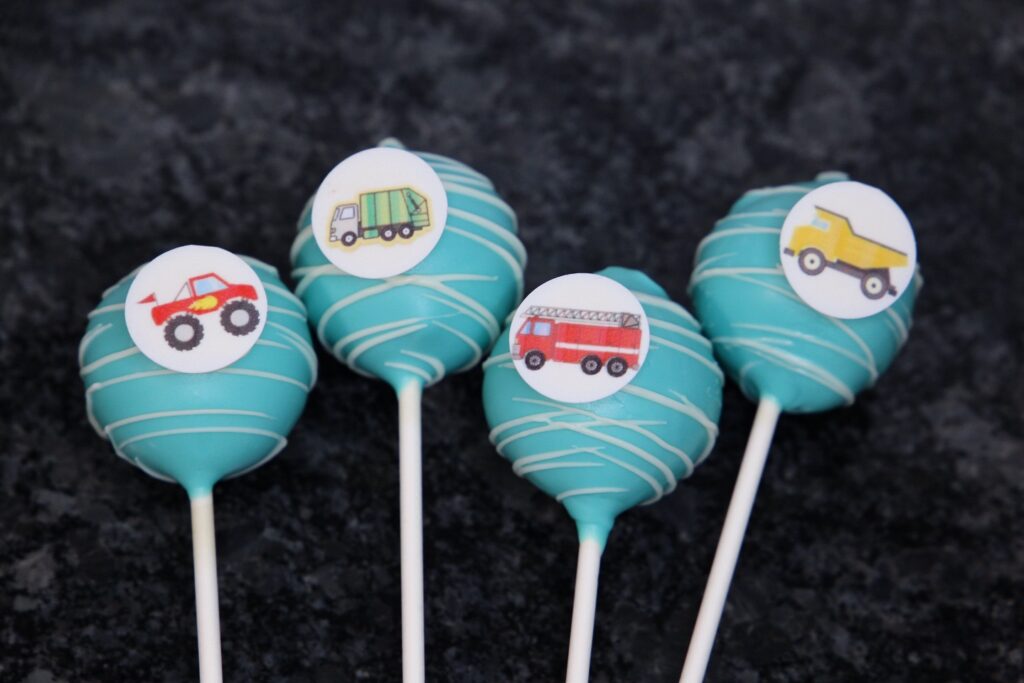 Custom Cakes By Kristy