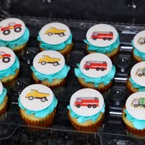 Custom Cakes By Kristy