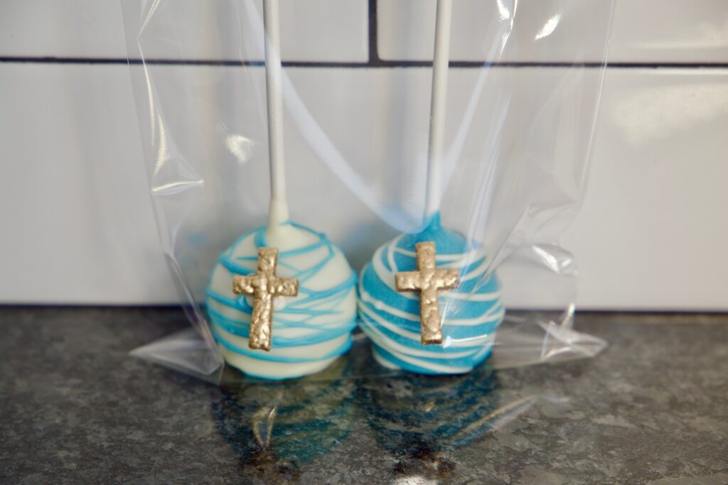 Custom Cakes By Kristy