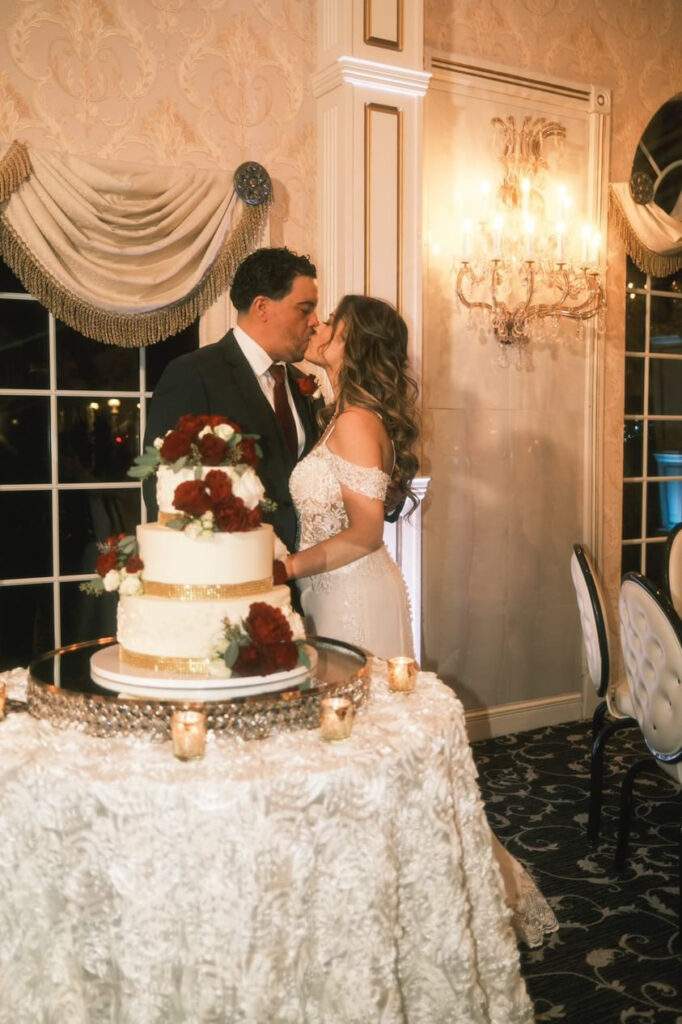 Custom Cakes By Kristy